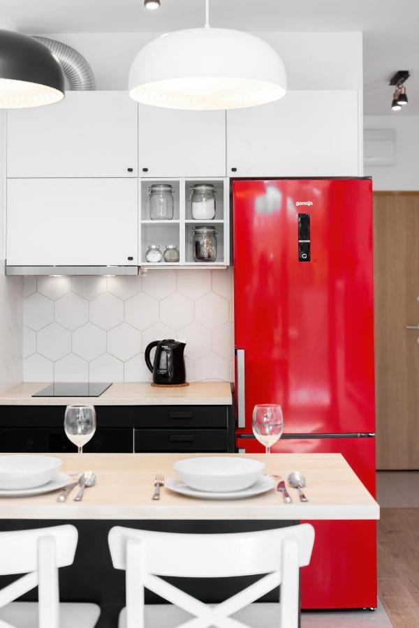 Business Center By Renters Apartment *